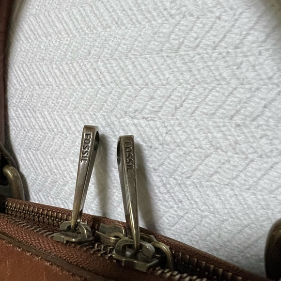 Genuine Leather Fossil Messenger Bag - Picture 2 of 8